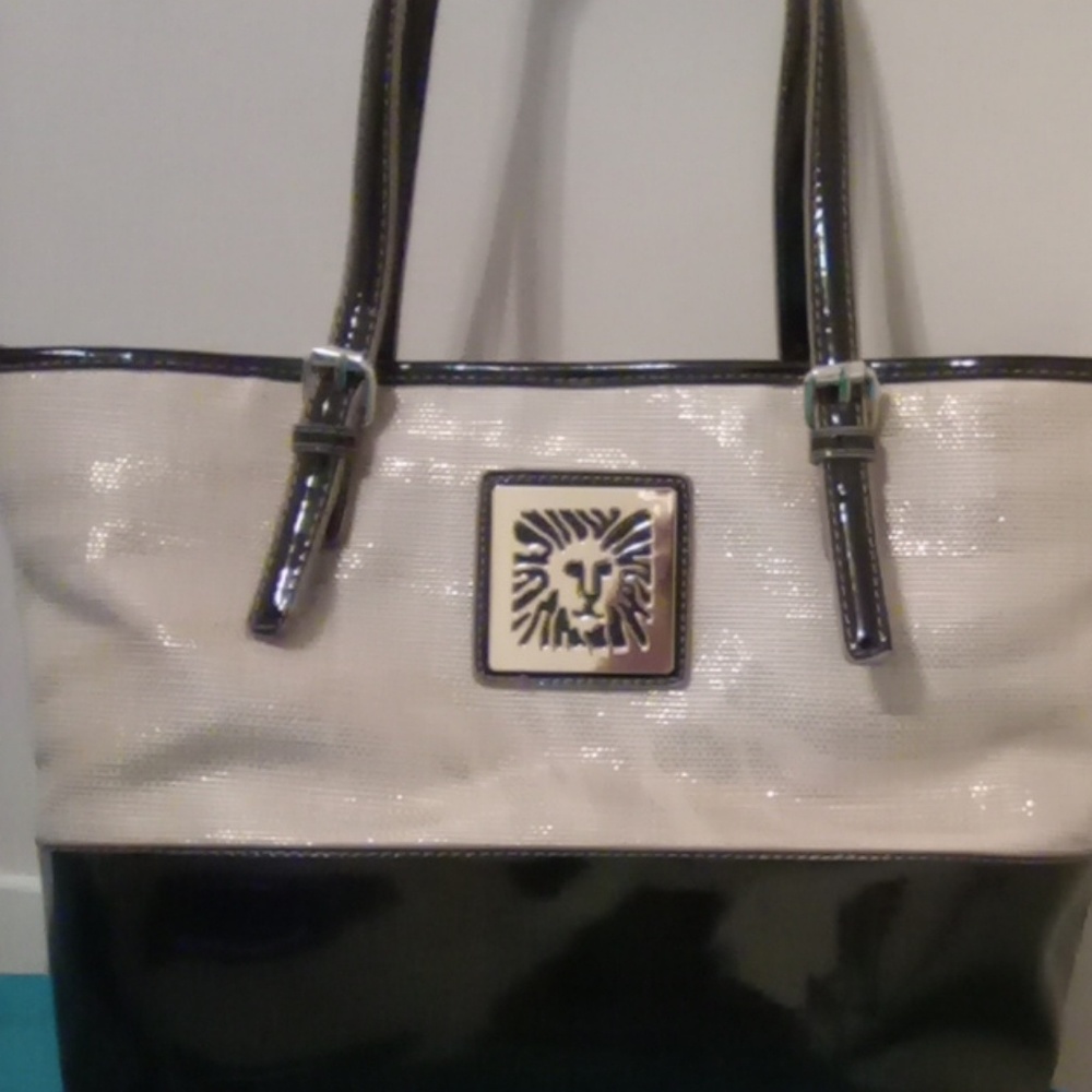 ANNE KLEIN HAND BAG